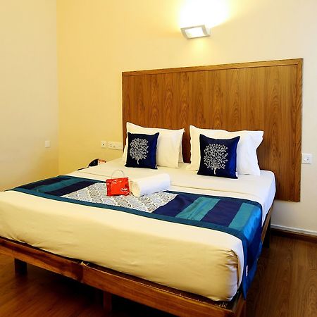 Oyo 2887 Hotel Sn International Kumily ภายนอก รูปภาพ