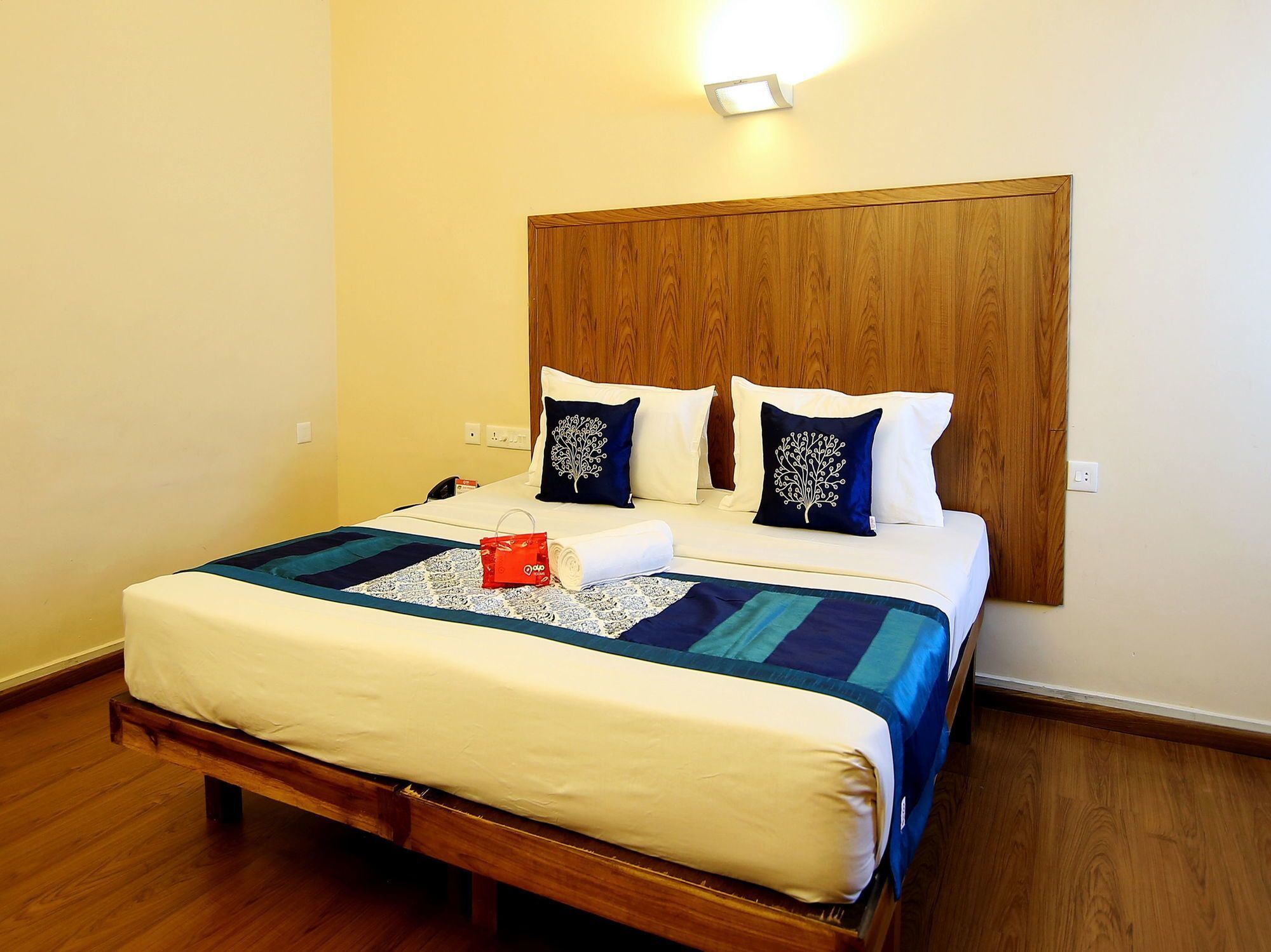 Oyo 2887 Hotel Sn International Kumily ภายนอก รูปภาพ